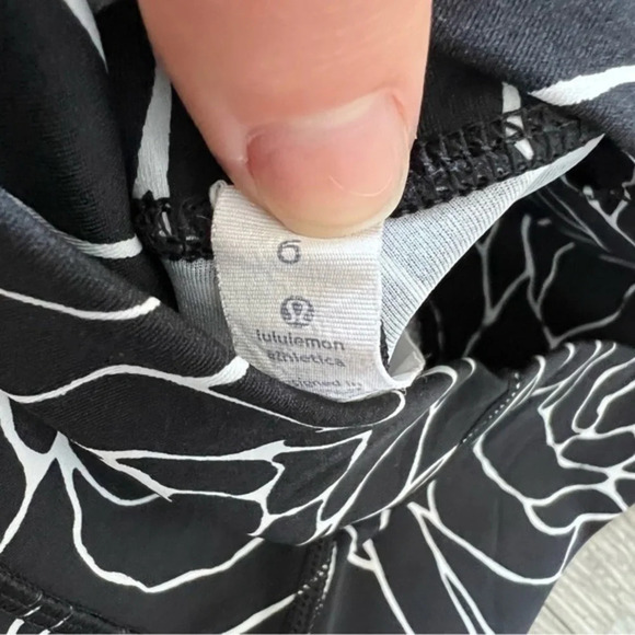 Lululemon cropped leggings - Picture 5 of 5